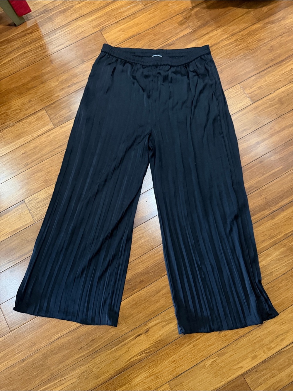 Modern Work Black Pleated Wide-Leg Pants - XL